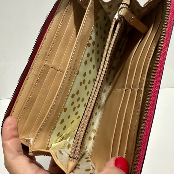 Authentic Kate Spade Wallet - Picture 9 of 9